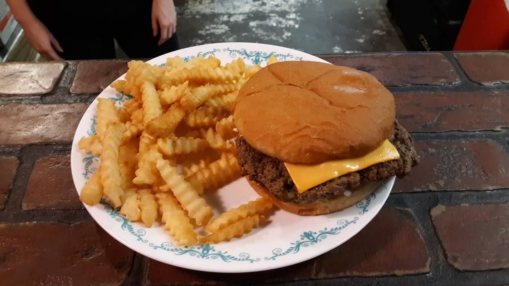 Burger Basket Cafe | restaurant | 1004 N Washington Ave, Brownsville, TN 38012, USA | 7317720455 OR +1 731-772-0455