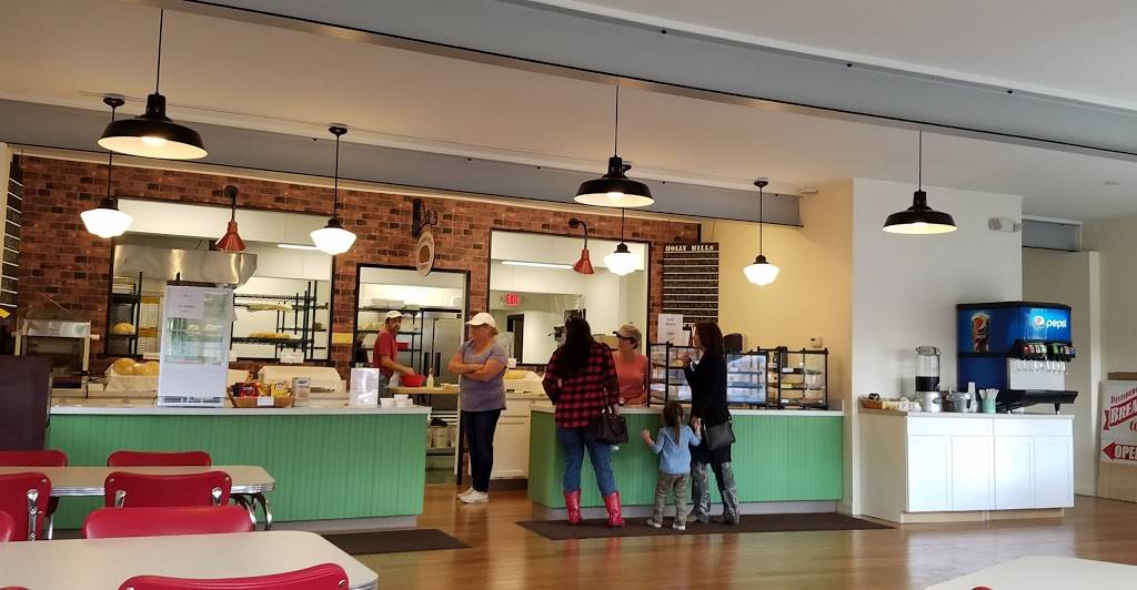 Holly Cafe | restaurant | 204 S Saginaw St, Holly, MI 48442, USA | 2483825307 OR +1 248-382-5307