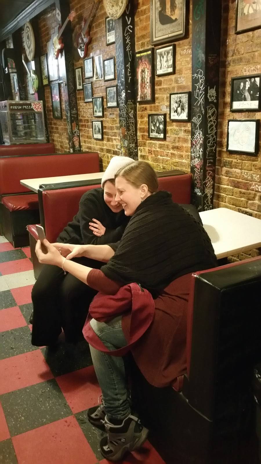 Rockits Famous Pizza | restaurant | 222 N Walnut St, Bloomington, IN 47404, USA | 8123367625 OR +1 812-336-7625