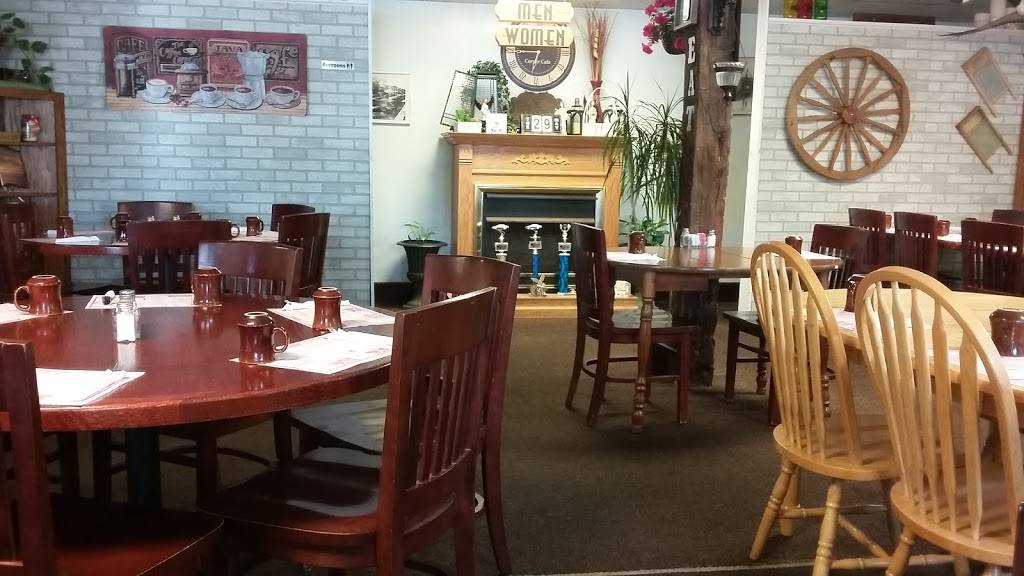 Corner Cafe | restaurant | 66402 State Rte 19, Wakarusa, IN 46573, USA | 5748627911 OR +1 574-862-7911