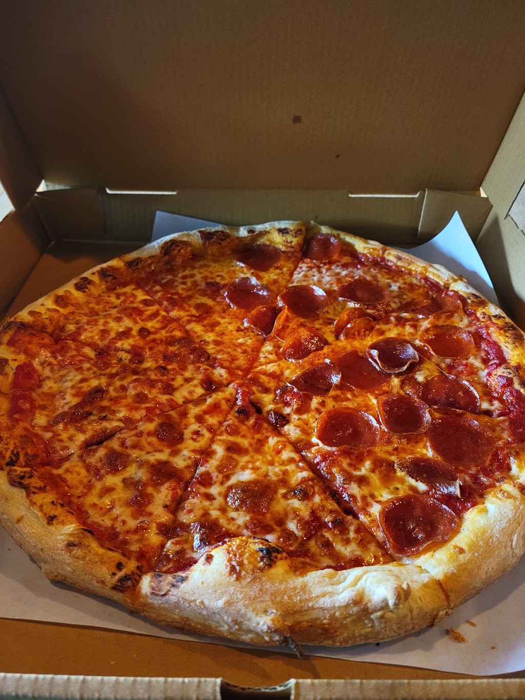 GIOVANNIS | meal takeaway | 1354 E State St, Sharon, PA 16146, USA | 7243086817 OR +1 724-308-6817