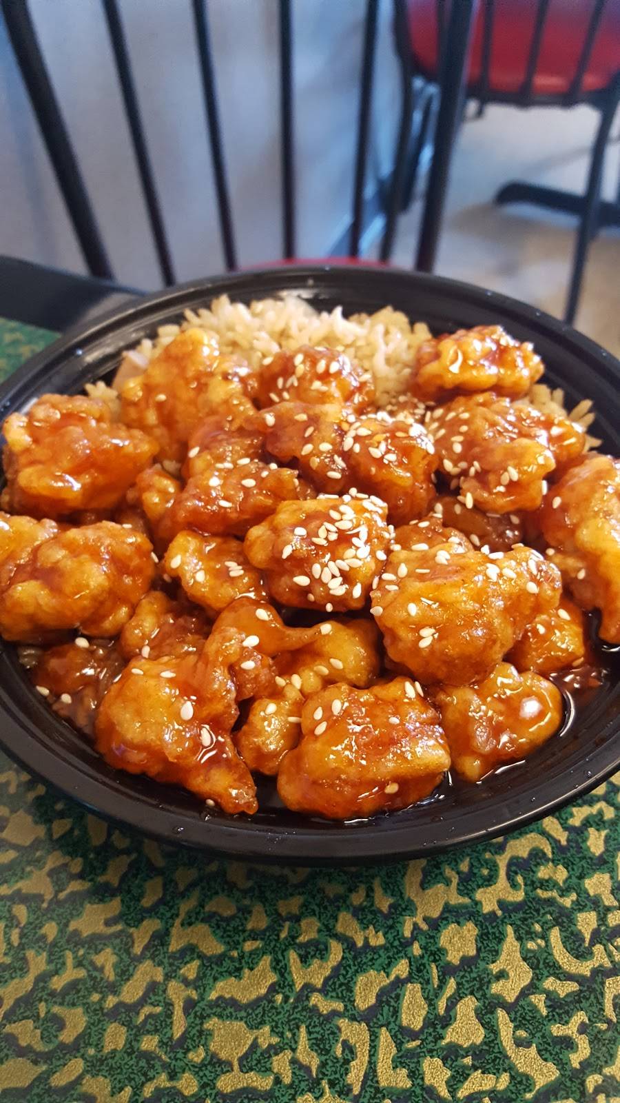 New Kings Wok Chinese Restaurant | restaurant | 6081 NY-96, Farmington, NY 14425, USA | 5857421880 OR +1 585-742-1880