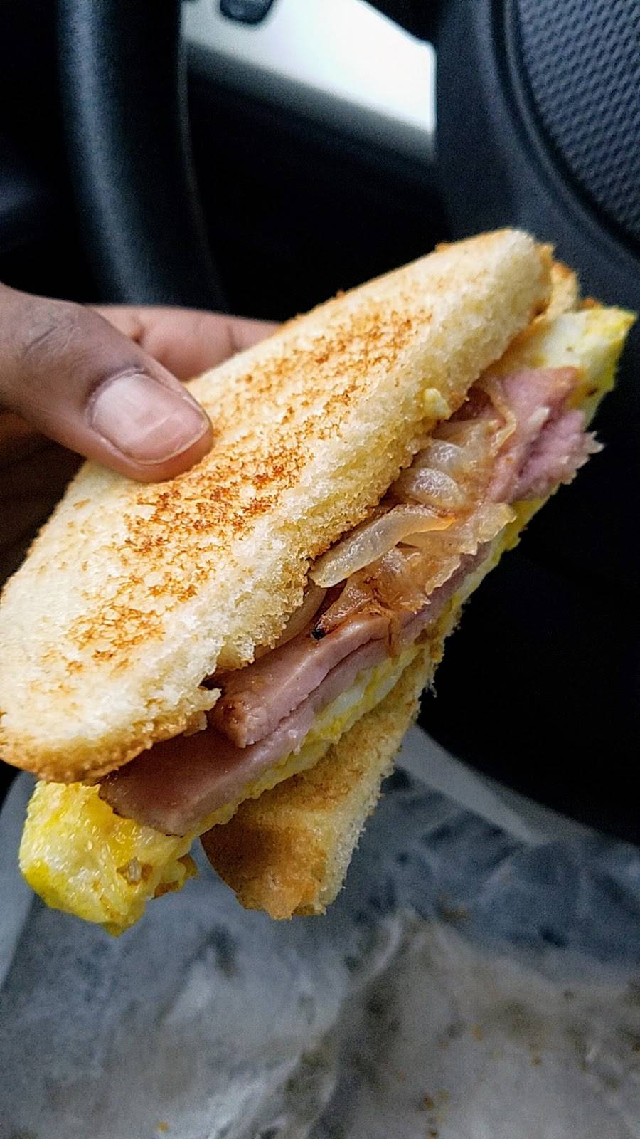 White Corner Restaurant | restaurant | 4401 Southern Ave SE, Capitol Heights, MD 20743, USA | 3014202010 OR +1 301-420-2010