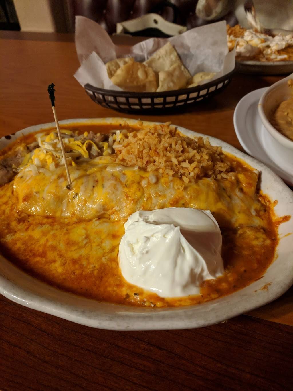 El Bees | restaurant | 3200 N 240th St, Waterloo, NE 68069, USA | 4027792725 OR +1 402-779-2725