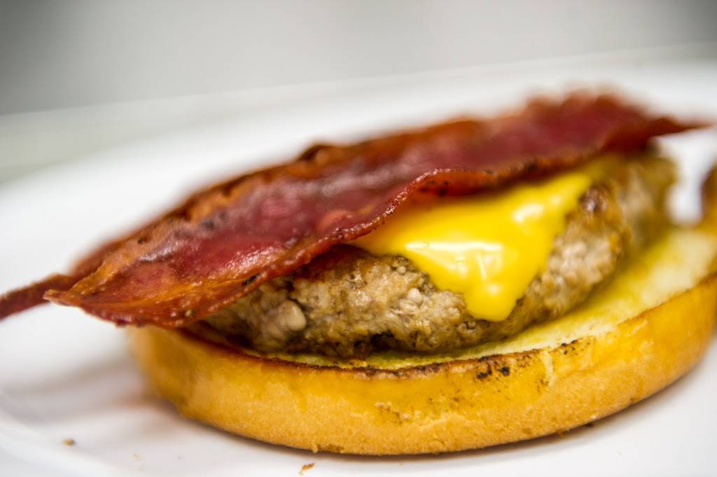 Chicago’s Home of Chicken & Waffles | restaurant | 1144 Prospect Ave E, Cleveland, OH 44115, USA | 2166008600 OR +1 216-600-8600