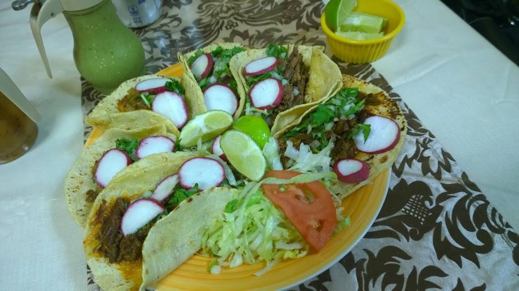 Mi Barrio Plaza | restaurant | 4865 Michigan Ave, Detroit, MI 48210, USA | 3138265149 OR +1 313-826-5149