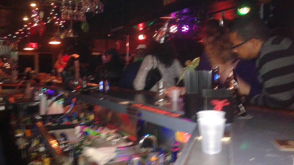 Cloud 9 Bar and Grill | night club | 7126 Stirling Rd, Hollywood, FL 33024, USA | 9544993525 OR +1 954-499-3525