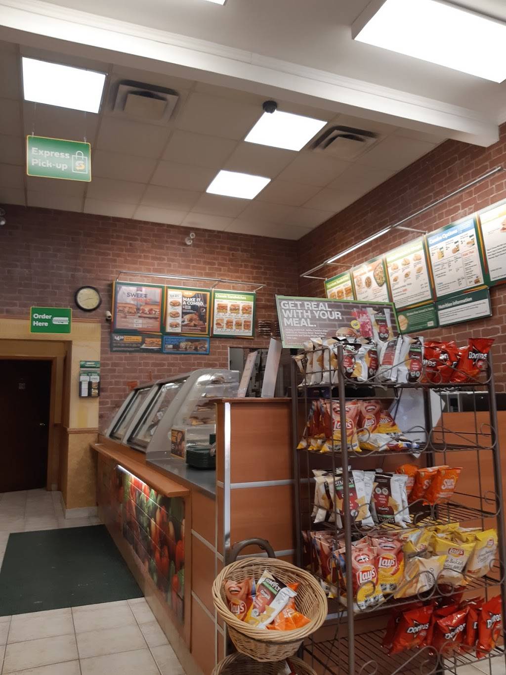 Subway | restaurant | 1077 Wilson Ave, North York, ON M3K 1G7, Canada | 6473509200 OR +1 647-350-9200