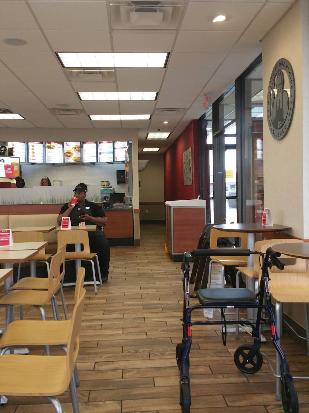 Wendys | restaurant | 3507 W 86th St, Indianapolis, IN 46268, USA | 3178728467 OR +1 317-872-8467