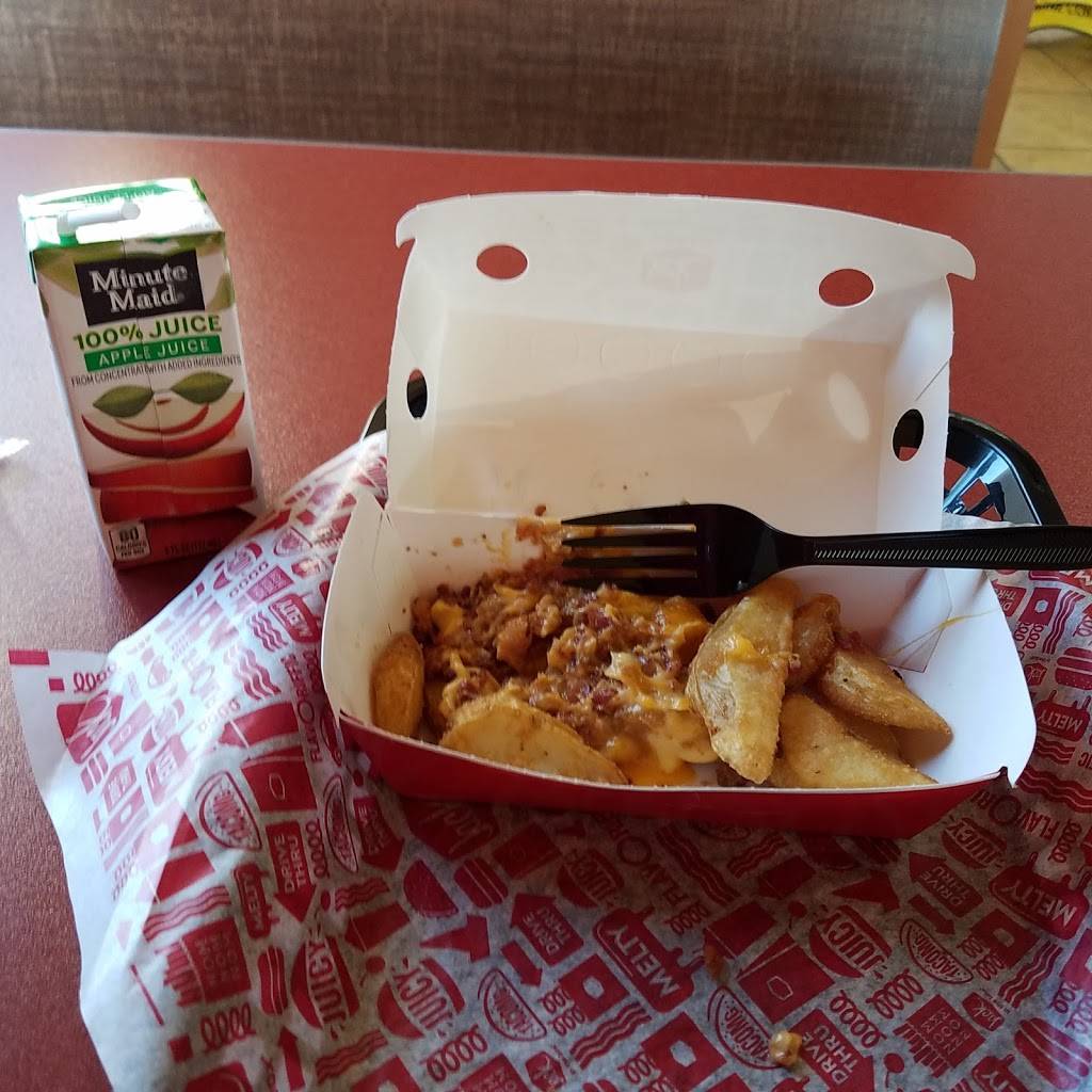 Jack in the Box | restaurant | 1800 McHenry Ave, Modesto, CA 95350, USA | 2095762486 OR +1 209-576-2486