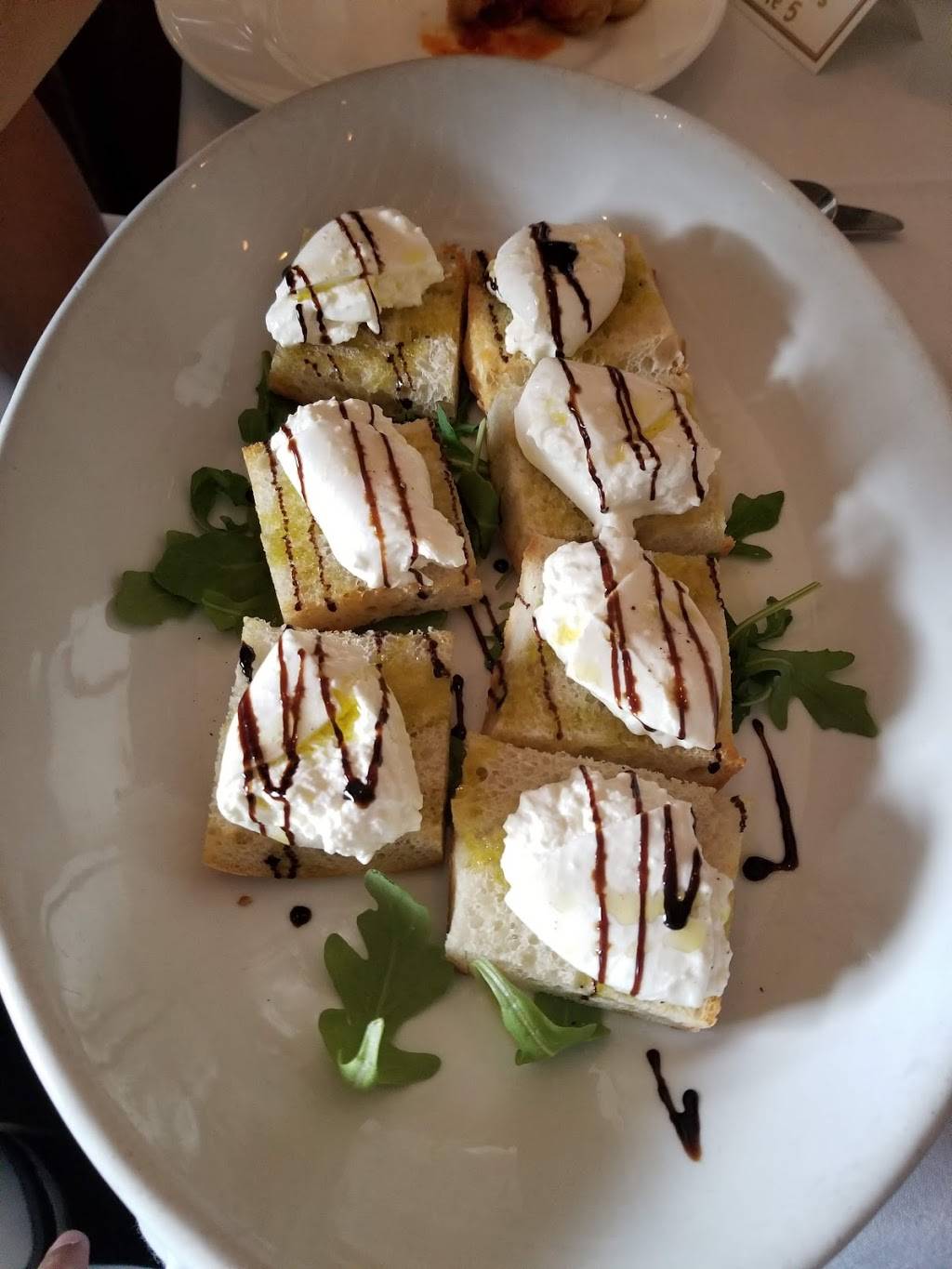 Matteos of Roslyn | restaurant | 88 Mineola Ave, Roslyn Heights, NY 11577, USA | 5164840555 OR +1 516-484-0555