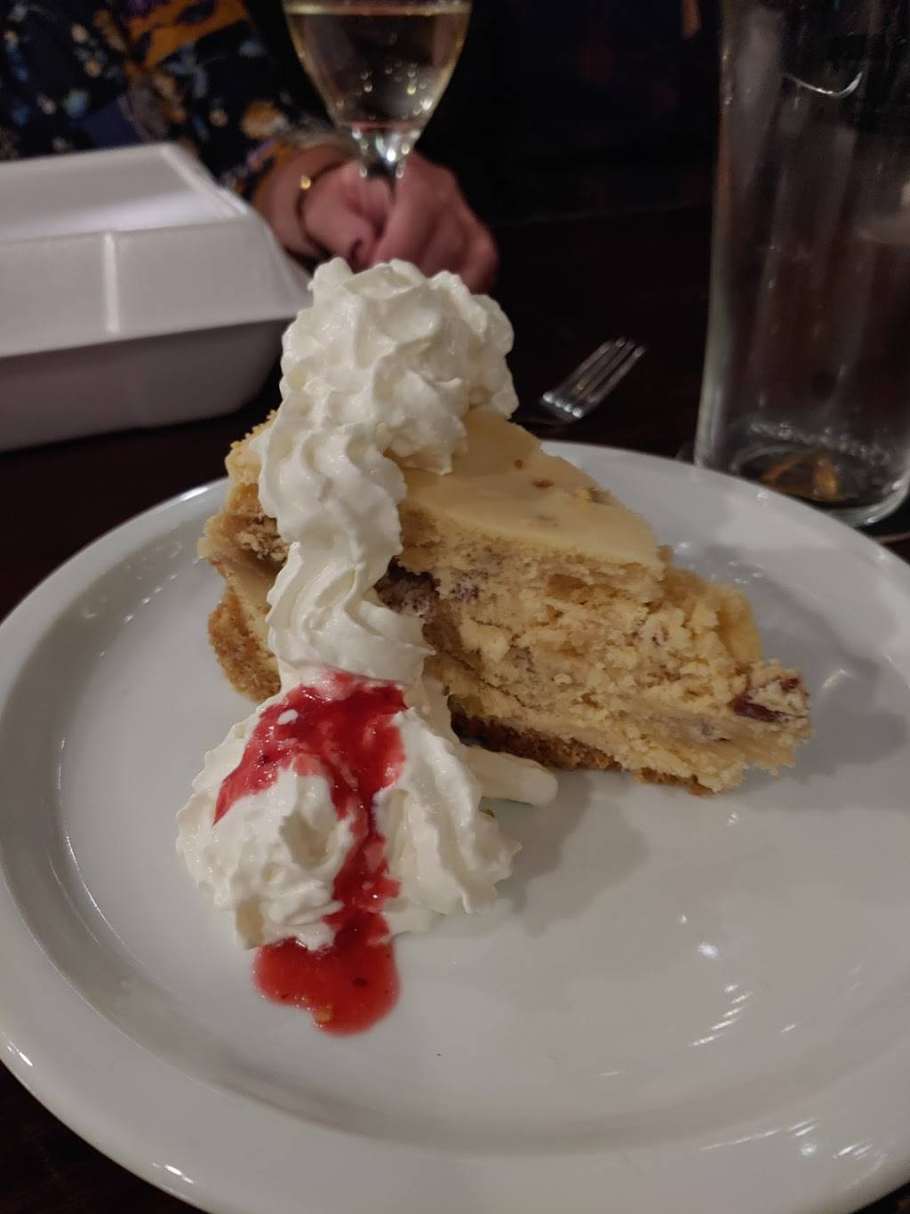 Riverside Pub | restaurant | 3673 Riverside Dr, Ottawa, ON K1V 1G8, Canada | 6137338459 OR +1 613-733-8459