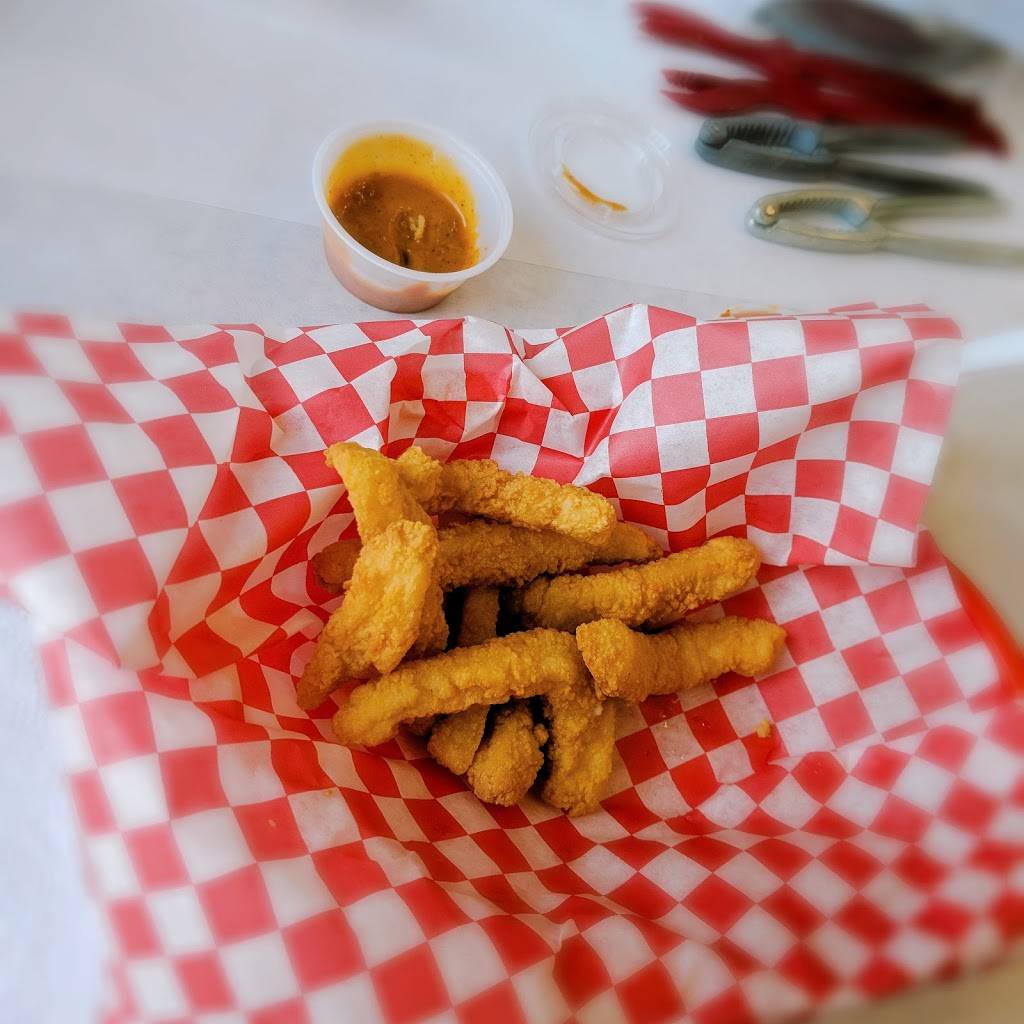 The Seafood Trap | restaurant | 1552 E Grand St, Des Moines, IA 50316, USA | 5152666244 OR +1 515-266-6244