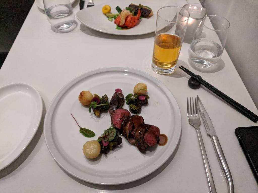 Miku Toronto | restaurant | 10 Bay St # 105, Toronto, ON M5J 2R8, Canada | 6473477347 OR +1 647-347-7347