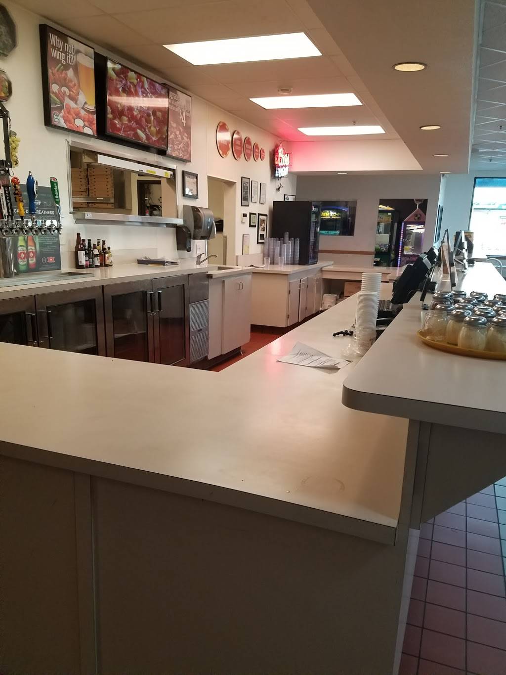 Round Table Pizza | meal delivery | 8755 Sierra College Blvd, Roseville, CA 95661, USA | 9167917288 OR +1 916-791-7288