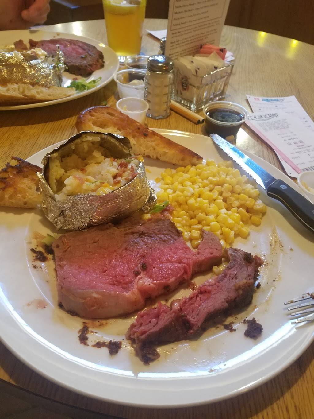 The Paddock | restaurant | 3355 E Amazon Dr, Eugene, OR 97405, USA | 5416865022 OR +1 541-686-5022