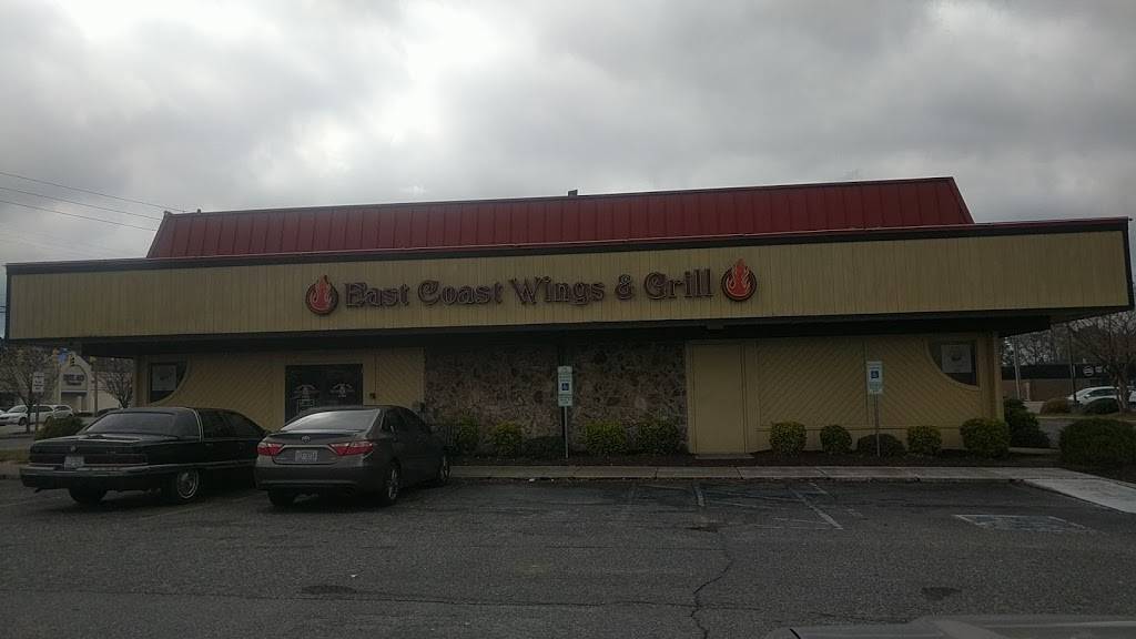 East Coast Wings + Grill | restaurant | 101 N Berkeley Blvd, Goldsboro, NC 27534, USA | 9192881211 OR +1 919-288-1211