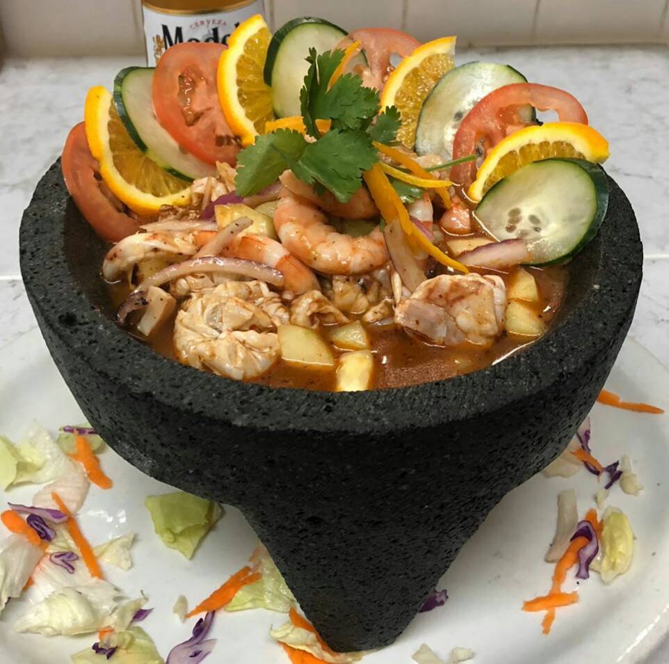 La Perla del Pacifico Oakland | restaurant | 4149 Foothill Blvd, Oakland, CA 94601, USA | 5102616671 OR +1 510-261-6671