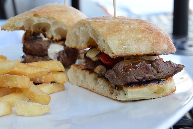 Savions Place | restaurant | 16 E Dakin Ave, Kissimmee, FL 34741, USA | 4075728719 OR +1 407-572-8719