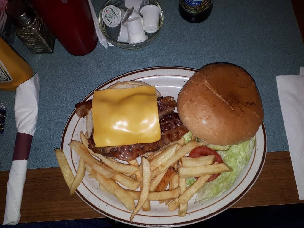 AKAMAS Family Dining | restaurant | 2608, 48400 Gratiot Ave, New Baltimore, MI 48051, USA | 5869497701 OR +1 586-949-7701