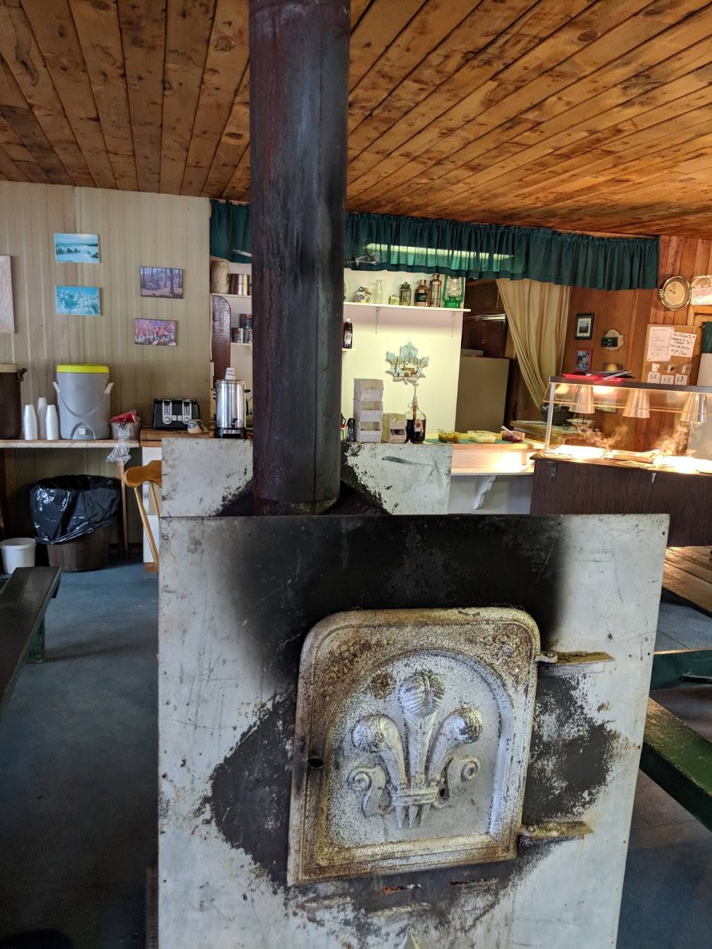 Cabane à Sucre Sincennes | restaurant | 63 Chemin dEardley, Sainte-Cécile-de-Masham, QC J0X 2W0, Canada | 8194562327 OR +1 819-456-2327