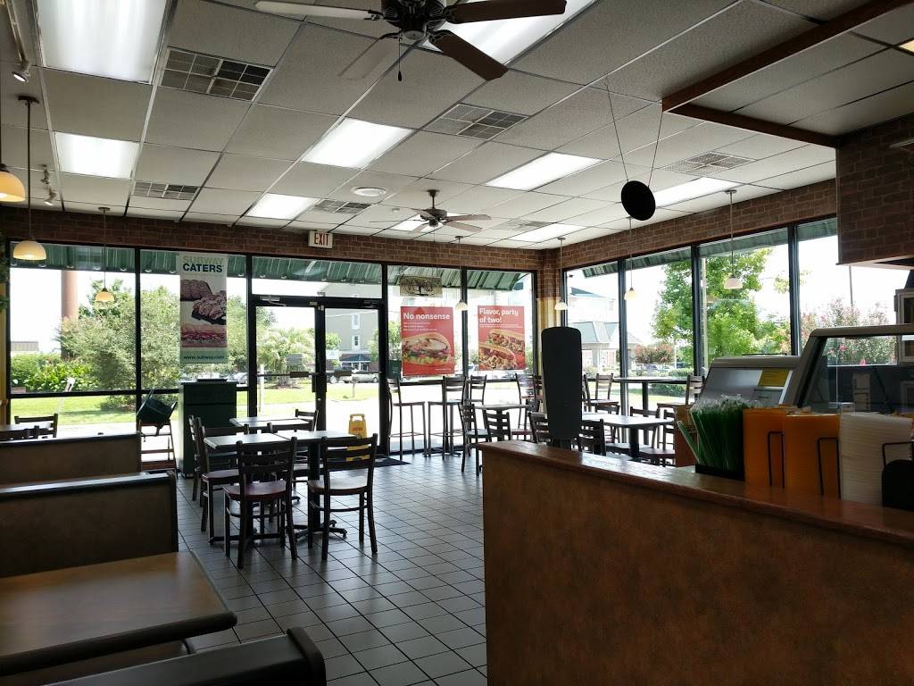 Subway | restaurant | 700 Citadel Rd, Orangeburg, SC 29118, USA | 8035364424 OR +1 803-536-4424