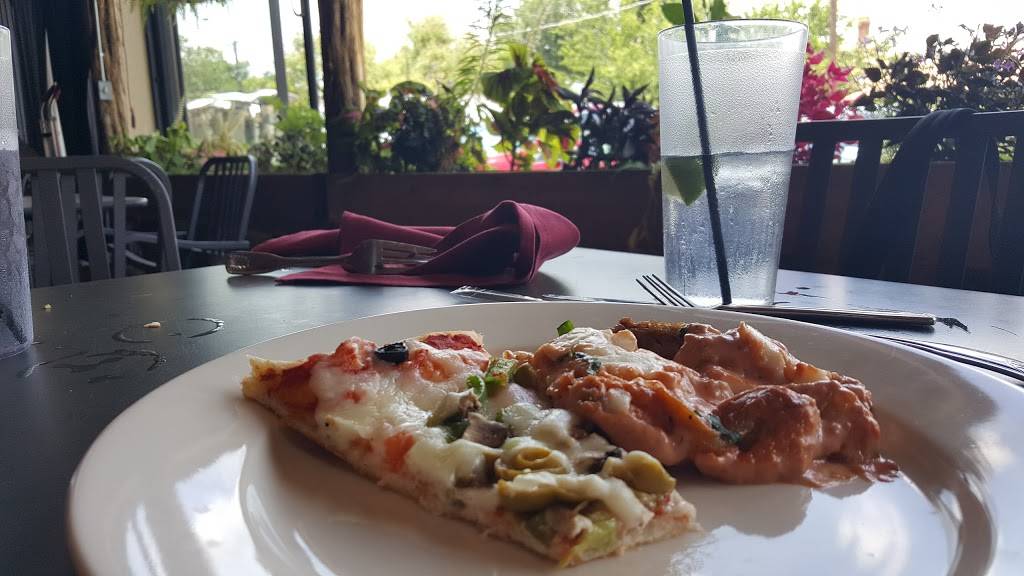 Chadra Mezza & Grill | restaurant | 1622 Park Pl Ave, Fort Worth, TX 76110, USA | 8179263992 OR +1 817-926-3992