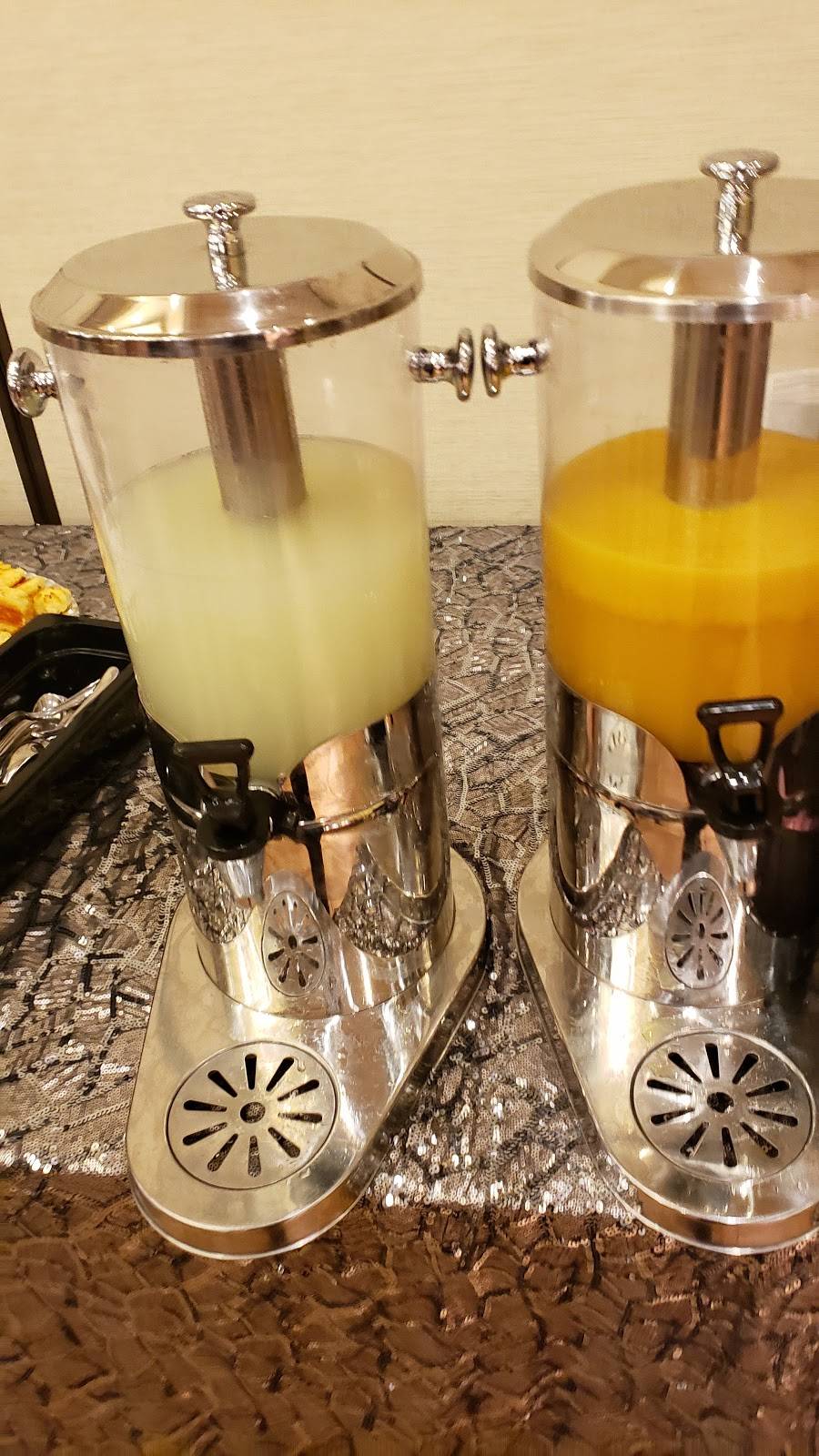 Larsa restaurant | restaurant | 3995 E 14 Mile Rd, Sterling Heights, MI 48310, USA | 5865547566 OR +1 586-554-7566