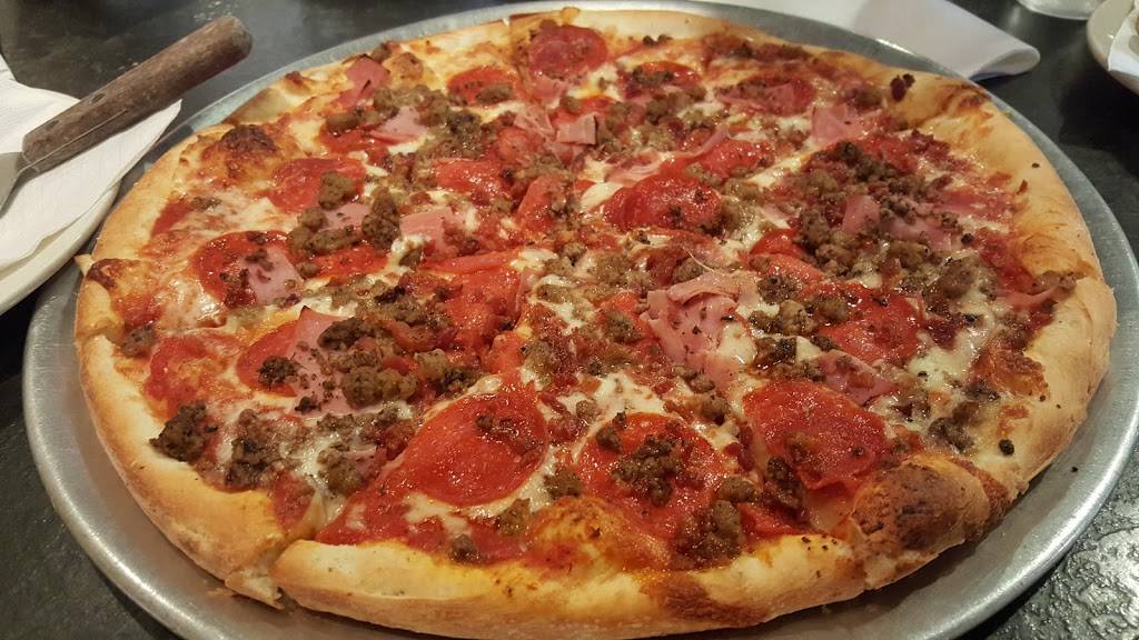 Wood Fired Oven | restaurant | 75 Augusta Ave, Grottoes, VA 24441, USA | 5402498333 OR +1 540-249-8333