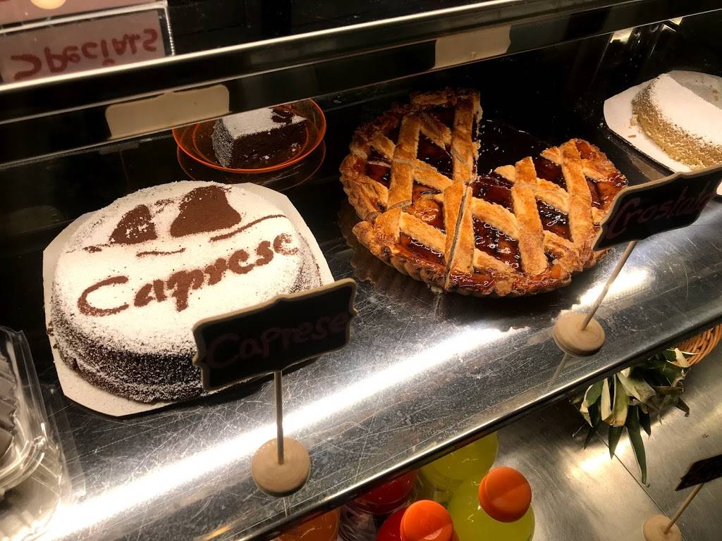 Gelato-go South Beach | cafe | 458 Ocean Dr, Miami Beach, FL 33139, USA | 3053978648 OR +1 305-397-8648