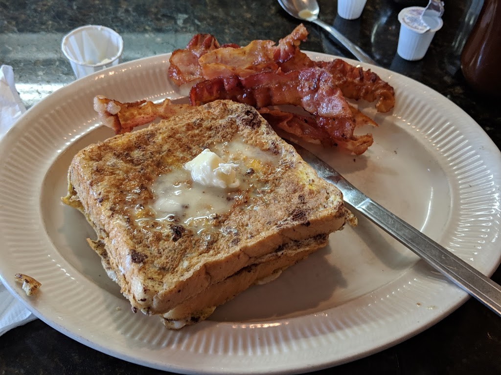 T Ps Cafe | cafe | 7 Railroad Ave, Stamford, NY 12167, USA | 6076524752 OR +1 607-652-4752