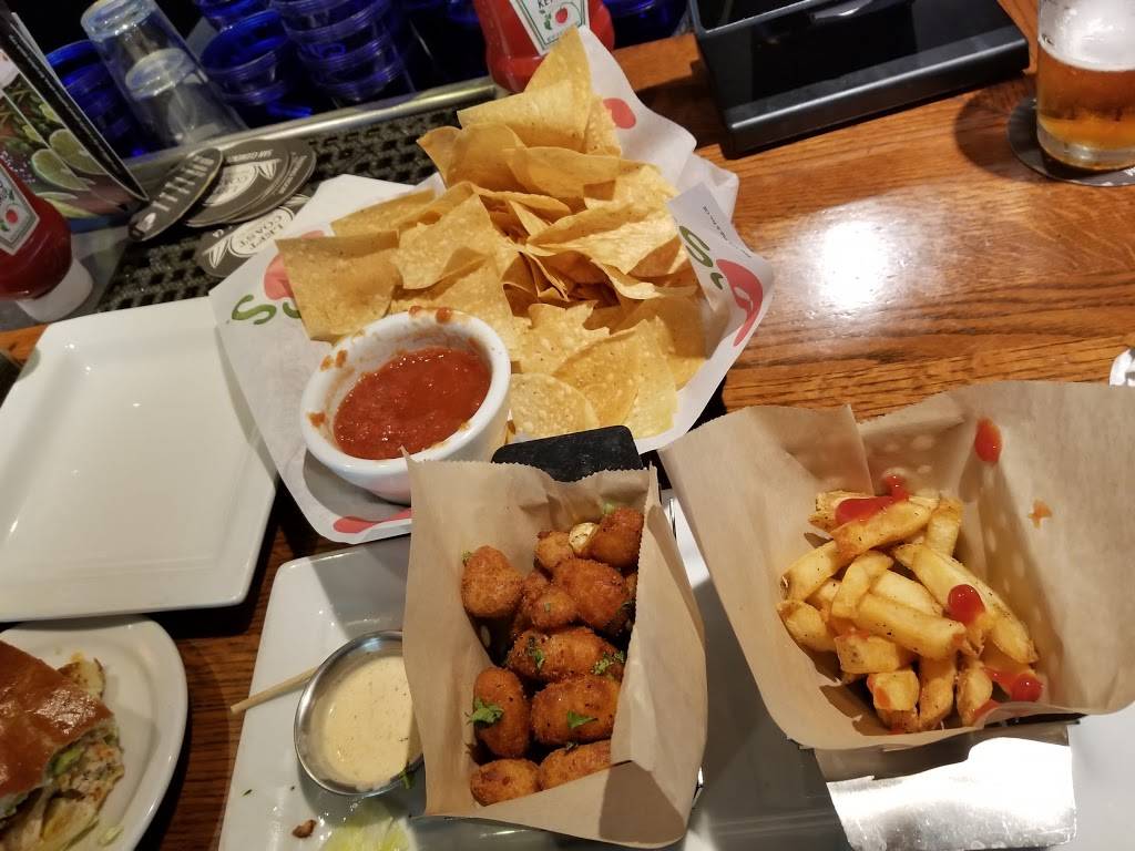 Chilis Grill & Bar | meal takeaway | 27407 Bellogente, Mission Viejo, CA 92691, USA | 9493642207 OR +1 949-364-2207