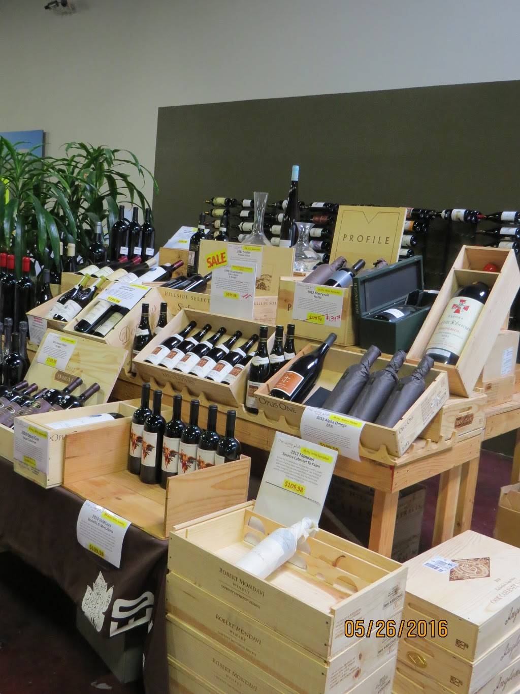 The Original Wine Club | night club | 1431 Village Way, Santa Ana, CA 92705, USA | 8009665432 OR +1 800-966-5432