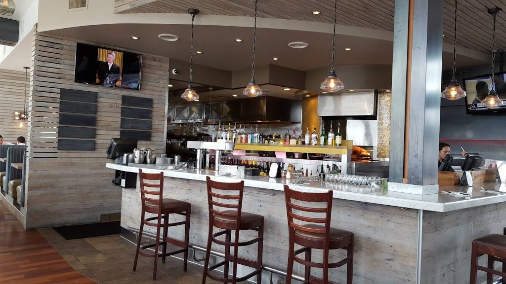 Pizza Nova | meal delivery | 5050 N Harbor Dr, San Diego, CA 92106, USA | 6192260268 OR +1 619-226-0268