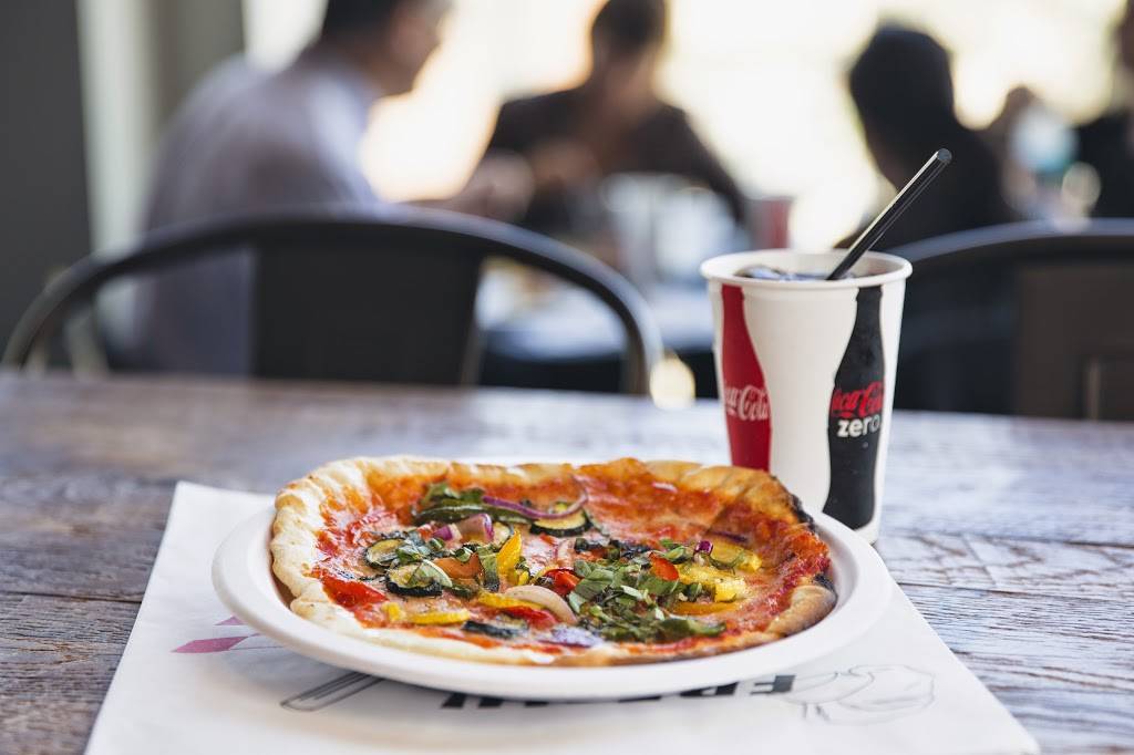 Downtown Kitchen | restaurant | 777 E Wisconsin Ave, Milwaukee, WI 53202, USA | 4142870303 OR +1 414-287-0303