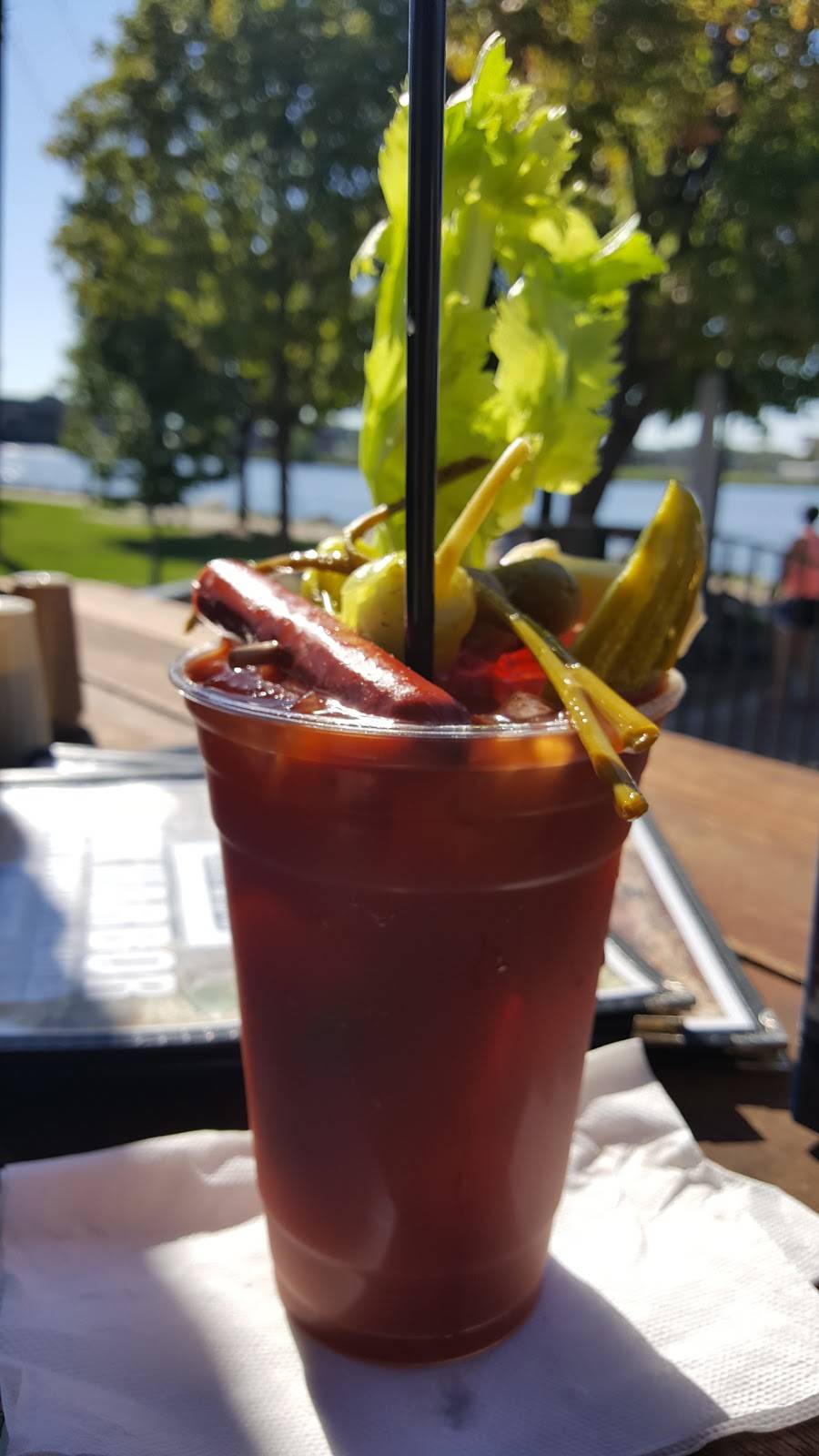 Fox Harbor | restaurant | 348 S Washington St, Green Bay, WI 54301, USA | 9205938327 OR +1 920-593-8327