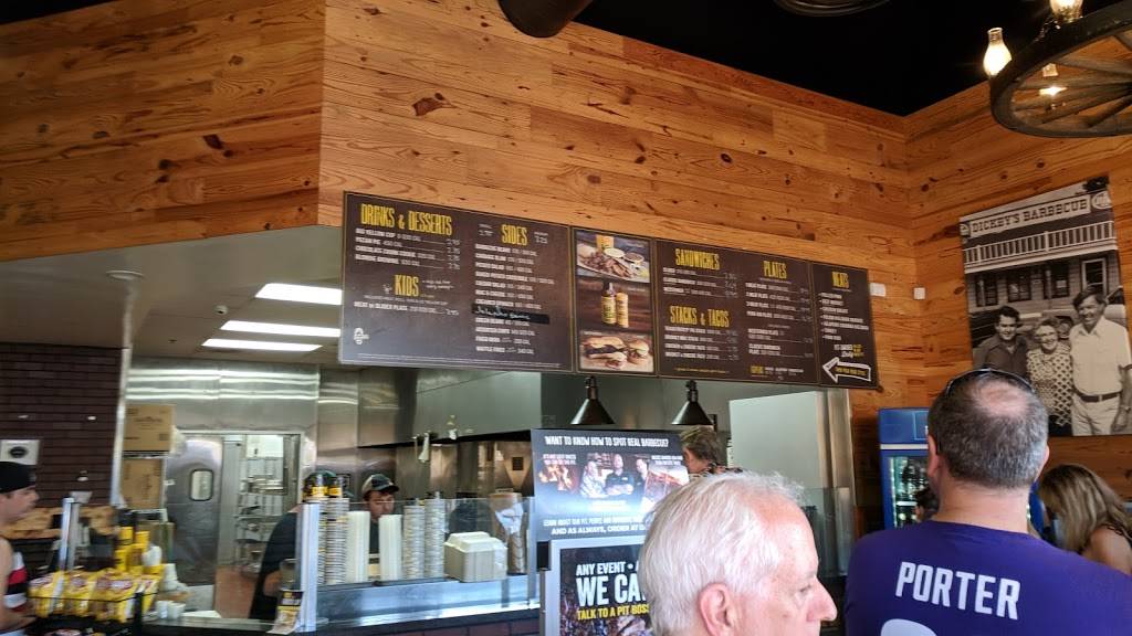 Dickeys Barbecue Pit | restaurant | 2435 E Imperial Hwy Unit E, Brea, CA 92821, USA | 7145158177 OR +1 714-515-8177