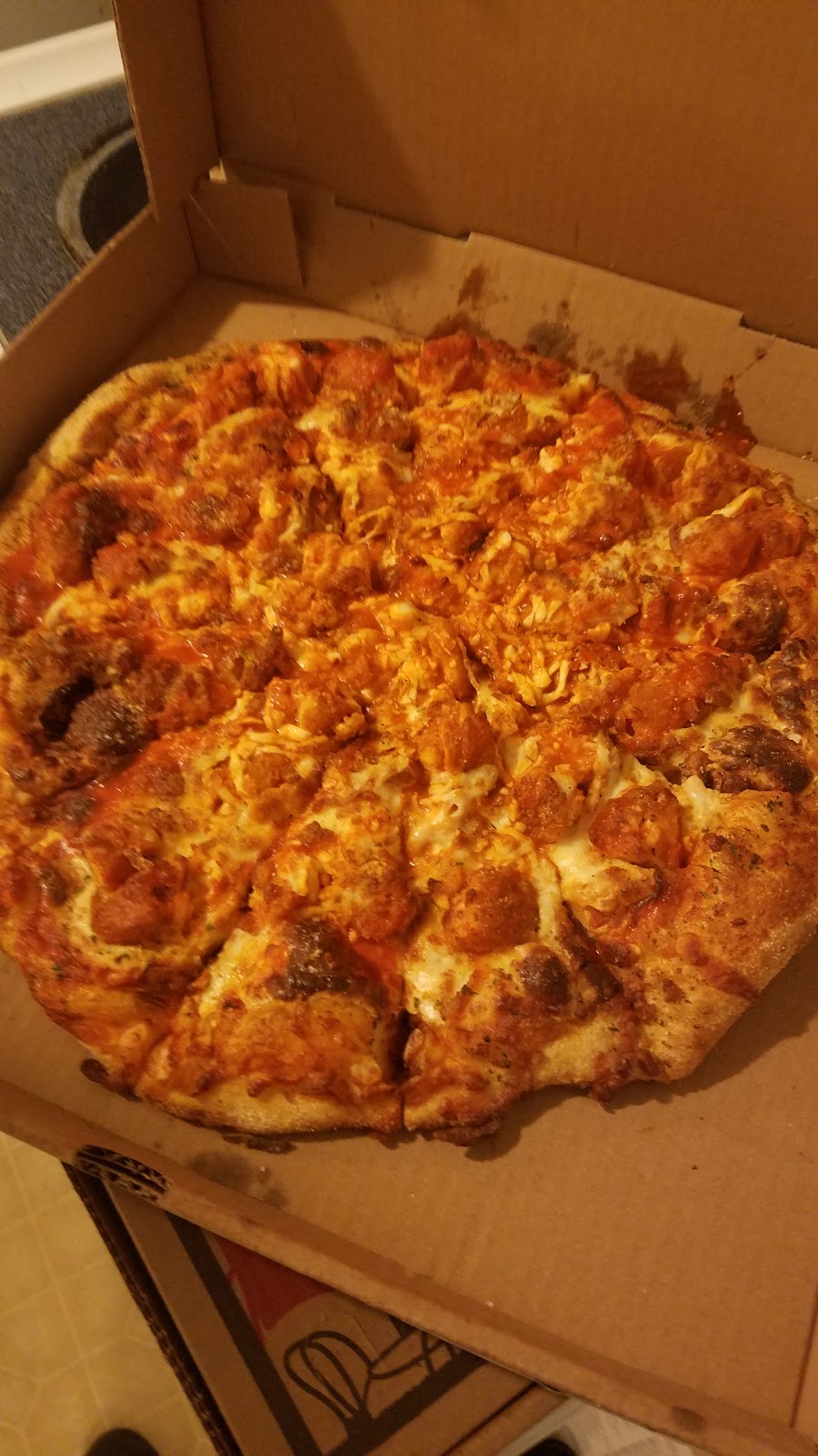 Friendly Guys Pizza | restaurant | 53 Providence St, West Warwick, RI 02893, USA | 4018239944 OR +1 401-823-9944