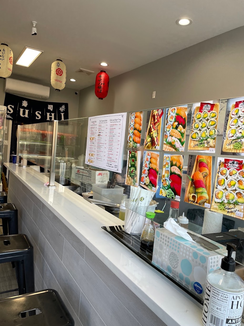 Golden Owls Sushi and Noodles | meal takeaway | 8504 Grand Ave, Queens, NY 11373, USA | 5857970409 OR +1 585-797-0409