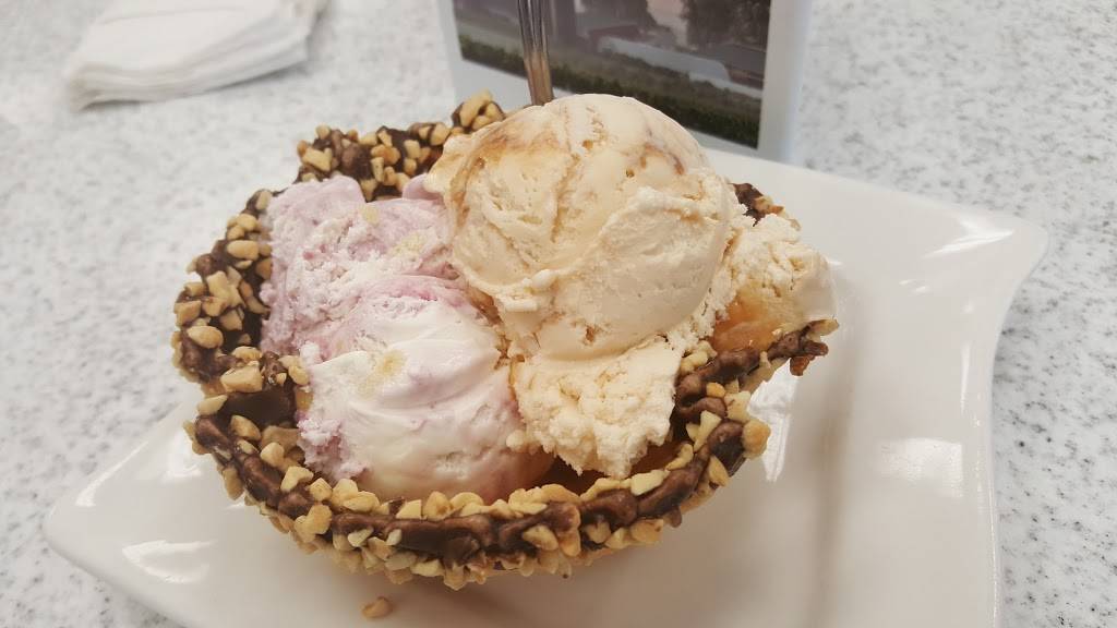 Oberweis Ice Cream and Dairy Store | restaurant | 338 W Army Trail Rd, Bloomingdale, IL 60108, USA | 6309243020 OR +1 630-924-3020