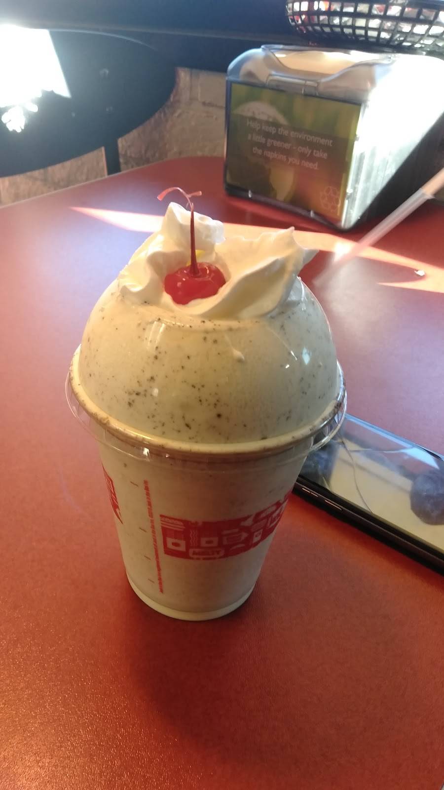 Jack in the Box | restaurant | 11400 S Figueroa St, Los Angeles, CA 90061, USA | 3237572677 OR +1 323-757-2677