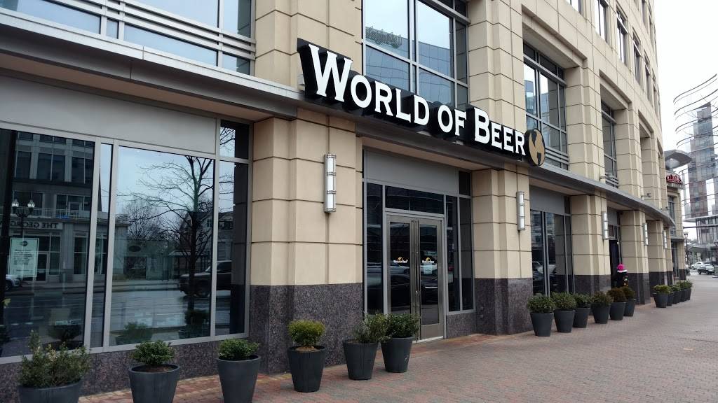 World of Beer | restaurant | 4300 Wilson Blvd #130, Arlington, VA 22203, USA | 7035760395 OR +1 703-576-0395