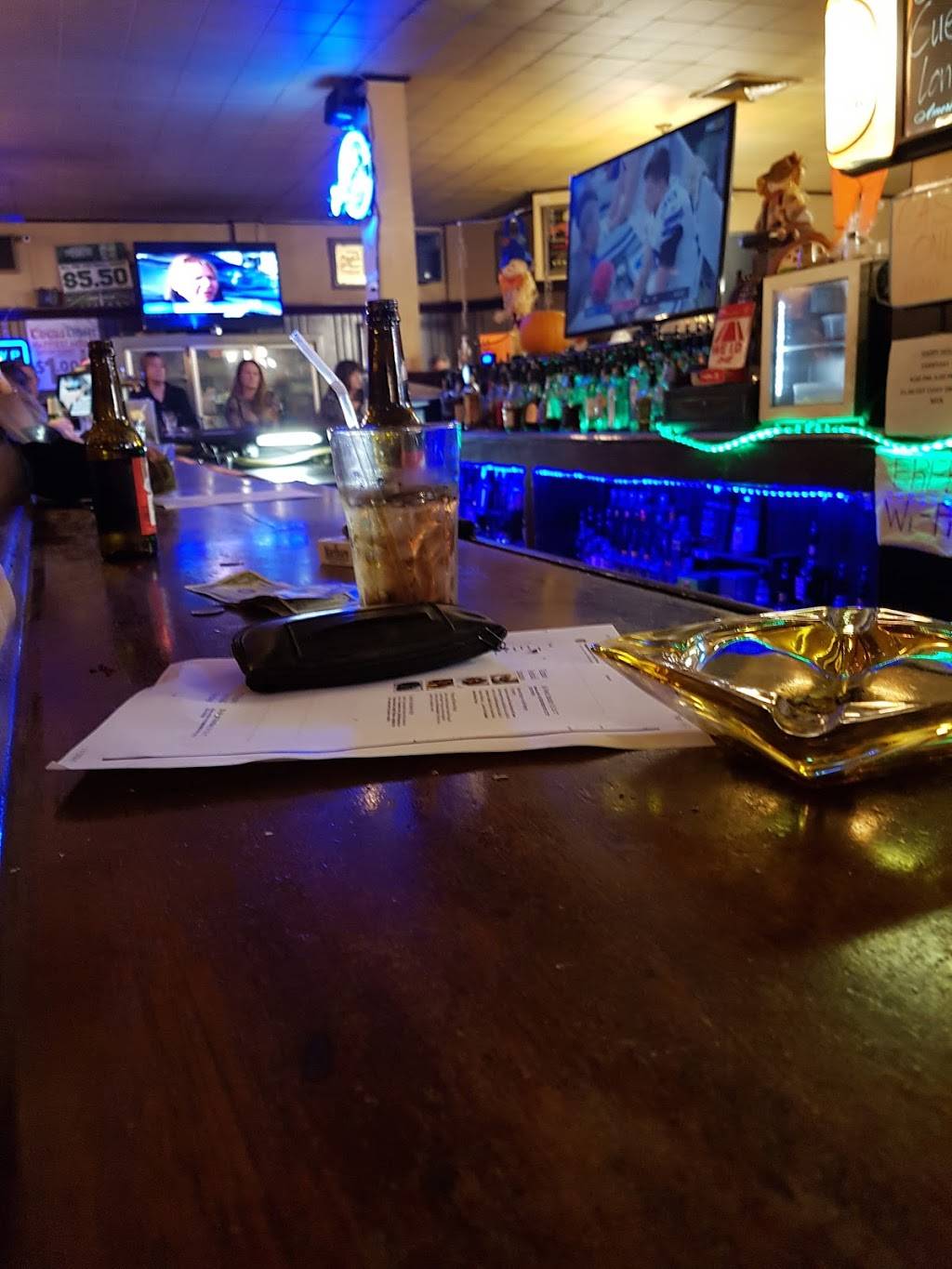 Waterford Inn | restaurant | 6825 Ludlow St, Upper Darby, PA 19082, USA | 6103527300 OR +1 610-352-7300