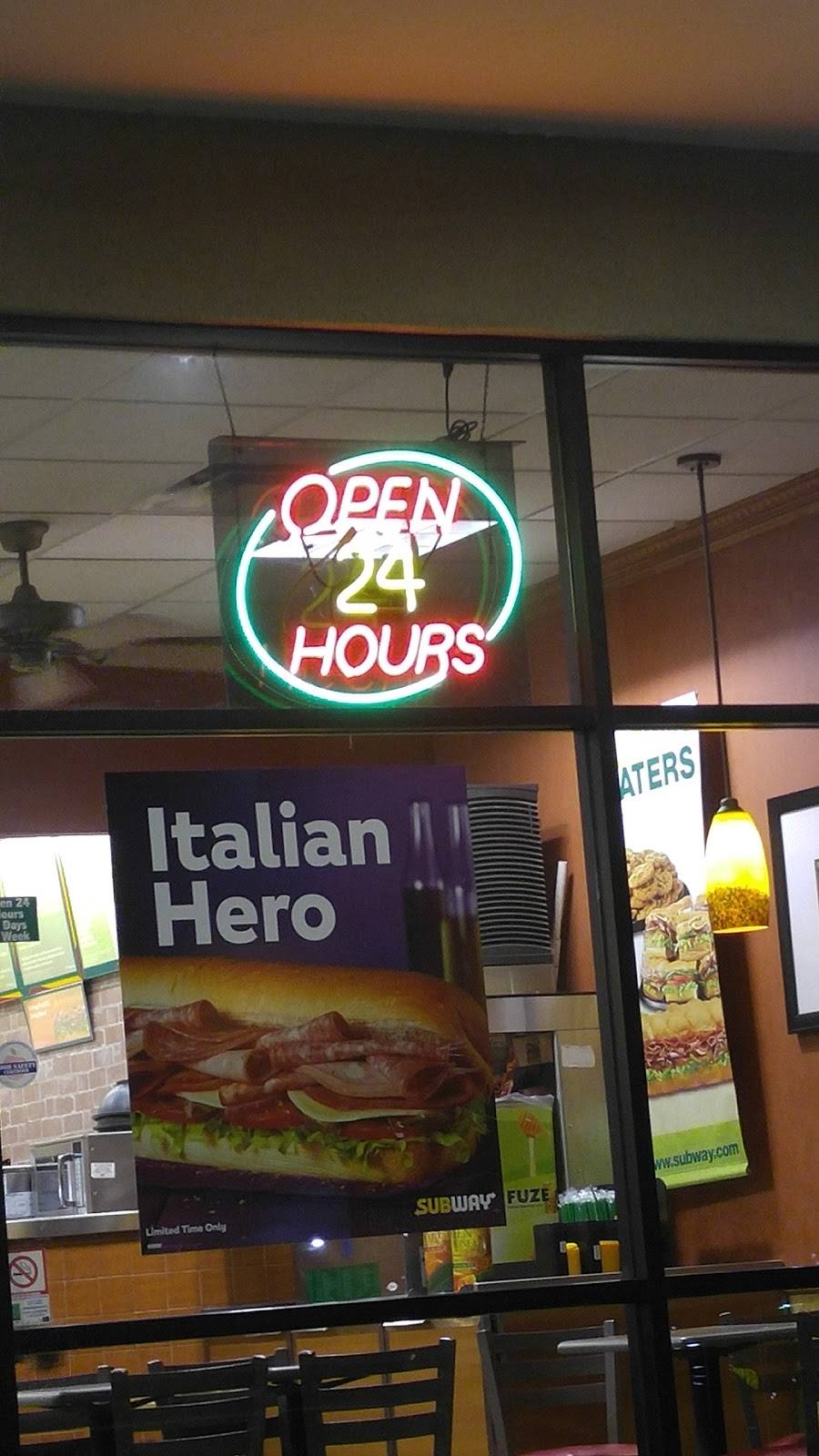 Subway | restaurant | 2775 W Thomas Rd #101, Phoenix, AZ 85017, USA | 6022697037 OR +1 602-269-7037