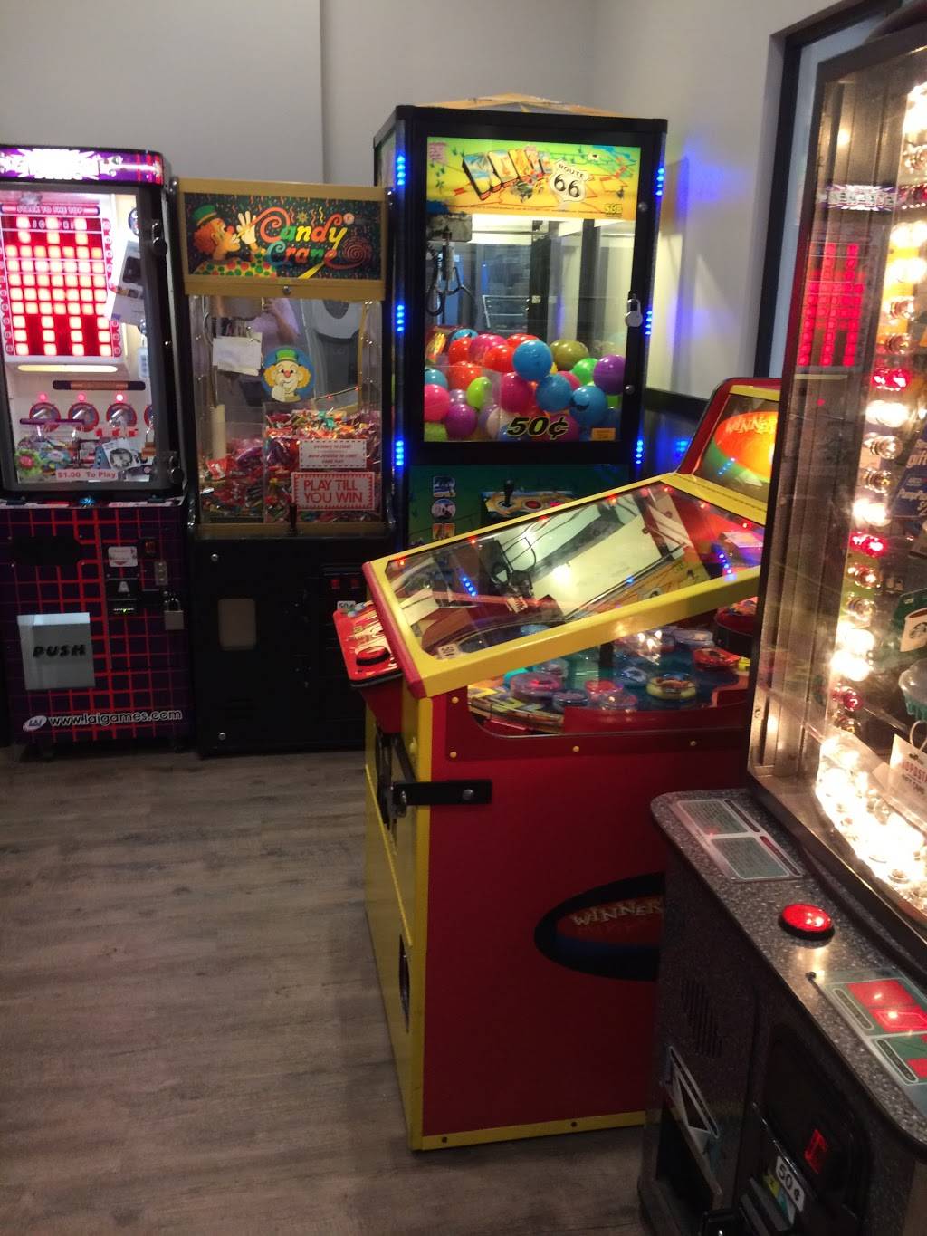 Round Table Pizza | meal delivery | 1139 Grand Ave, Diamond Bar, CA 91765, USA | 9098619432 OR +1 909-861-9432