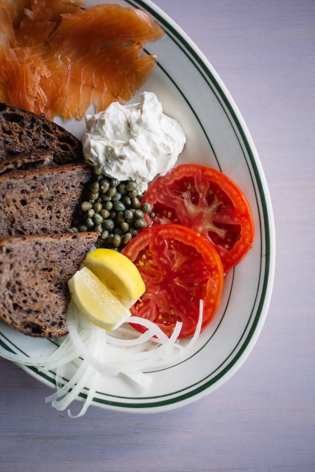 Trotwood Restaurant & Bar | restaurant | 230 Winter Clove Rd, Round Top, NY 12473, USA | 5186229363 OR +1 518-622-9363