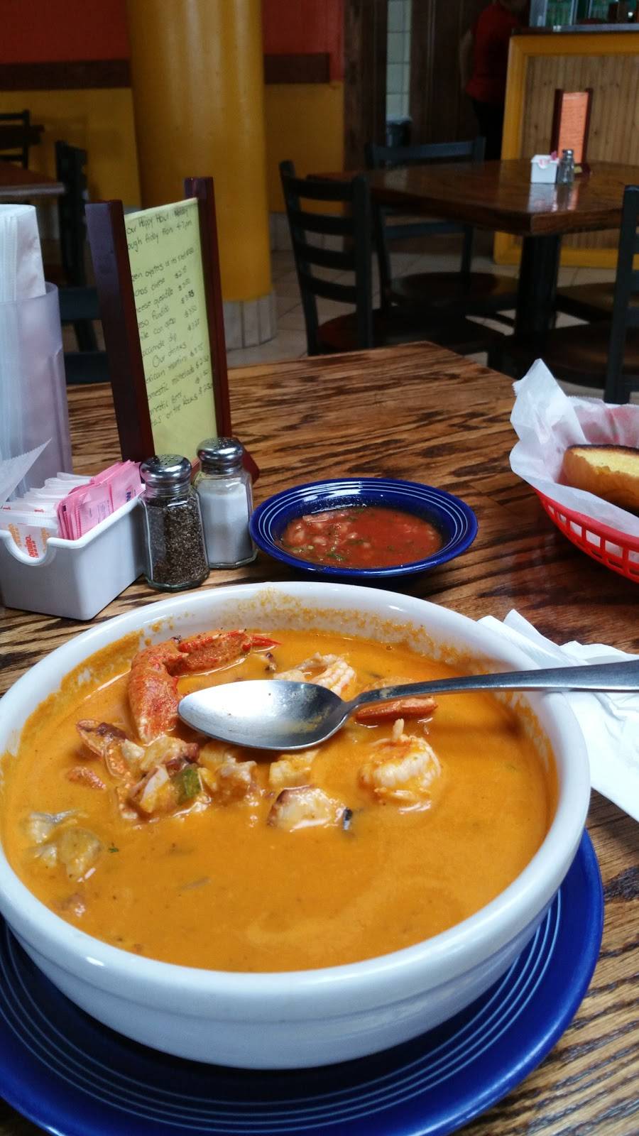 Marisco Grill | restaurant | 9515 N Lamar Blvd, Austin, TX 78753, USA | 5128212885 OR +1 512-821-2885