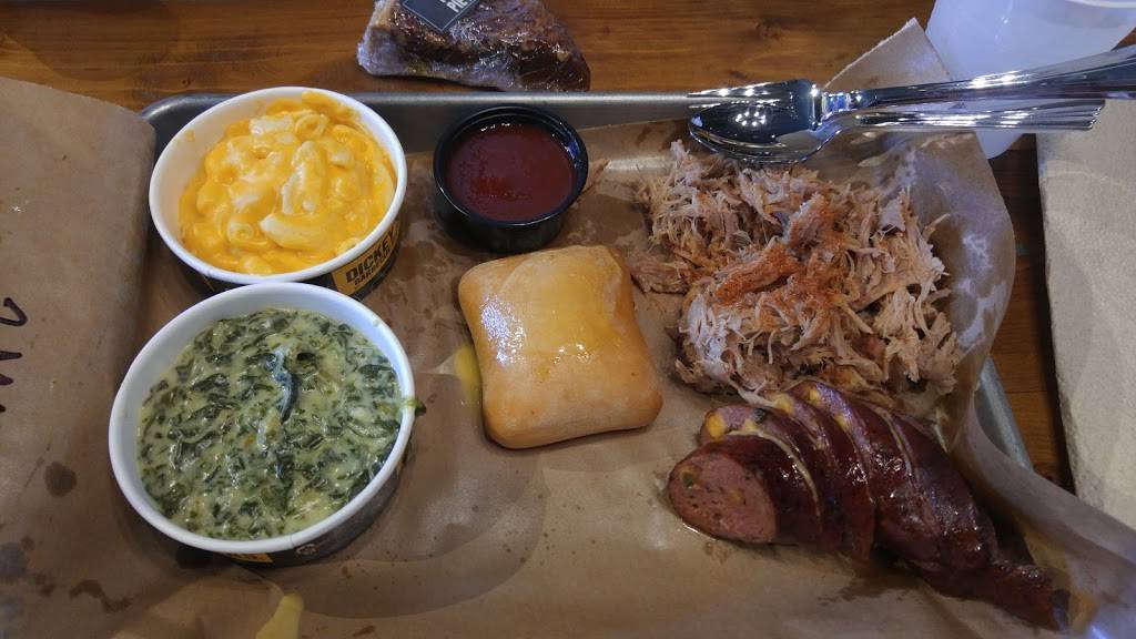 Dickeys Barbecue Pit | restaurant | 10005 W McDowell Rd, Avondale, AZ 85392, USA | 6239362011 OR +1 623-936-2011