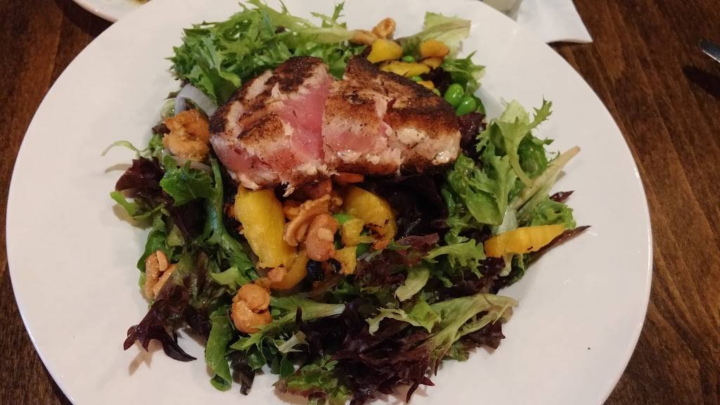 Five Forks Market | restaurant | 6565 Lexus Dr, Rockford, IL 61108, USA | 8152295500 OR +1 815-229-5500