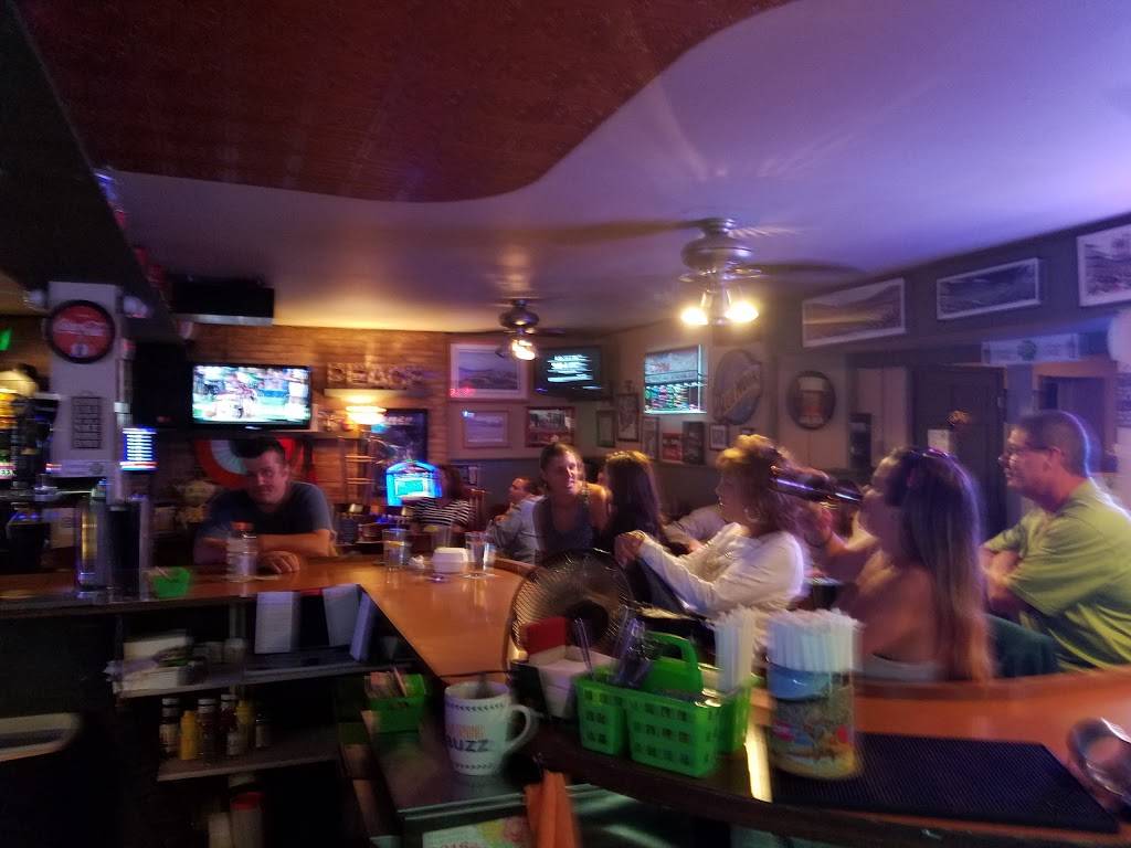 Mackeys | restaurant | 7408 Boyertown Pike, Douglassville, PA 19518, USA | 6106890405 OR +1 610-689-0405